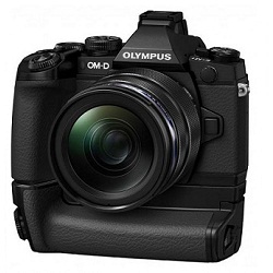 Olympus OM-D E-M1+Olympus 12-40mm+Olympus HLD7